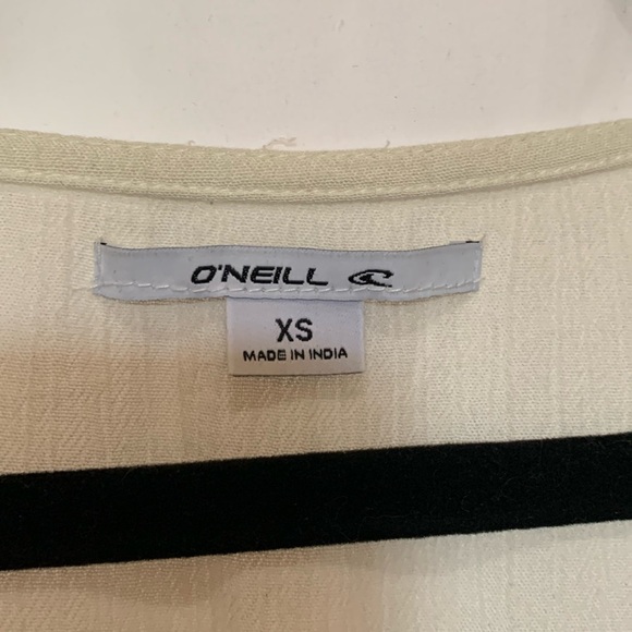 O’Neil cream wrap blouse with tie - Picture 4 of 5